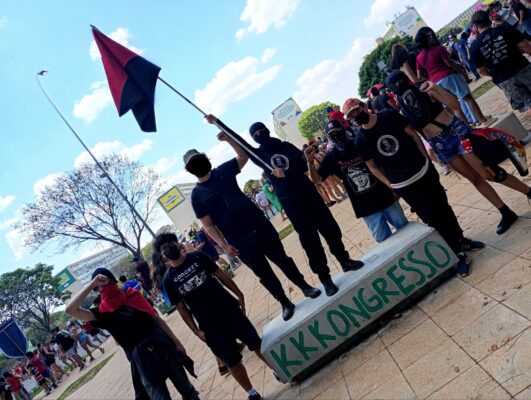 4e585f33 4381 404c 8fb9 d93805e2feb7